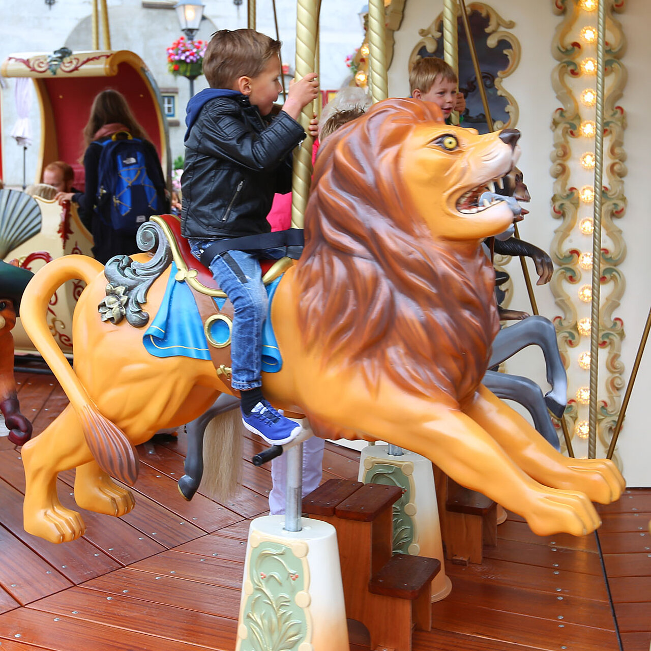 De leeuw in de carrousel